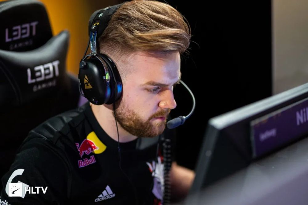 外媒：部分s1mple课程用户未收到退款