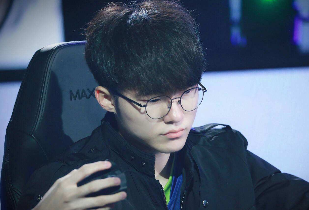 Team WE 教练：我们哪方面都不如TES，努力训练吧