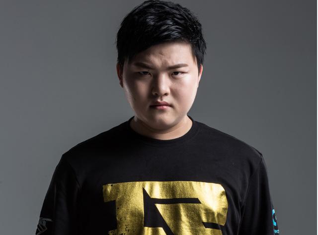 Weibo Gaming vs LGD赛前数据前瞻：LGD来到登峰组后难求一胜