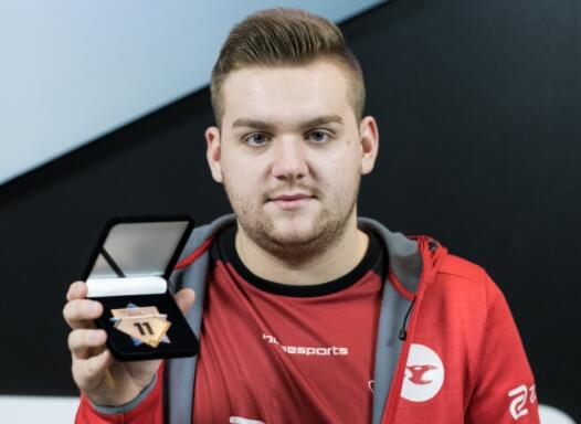 CSGO职业选手工资泄露：NiKo和s1mple的月薪超过5万美元