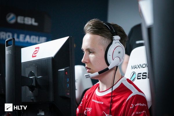 ESL职业联赛第22季地图选择率和阵营平衡